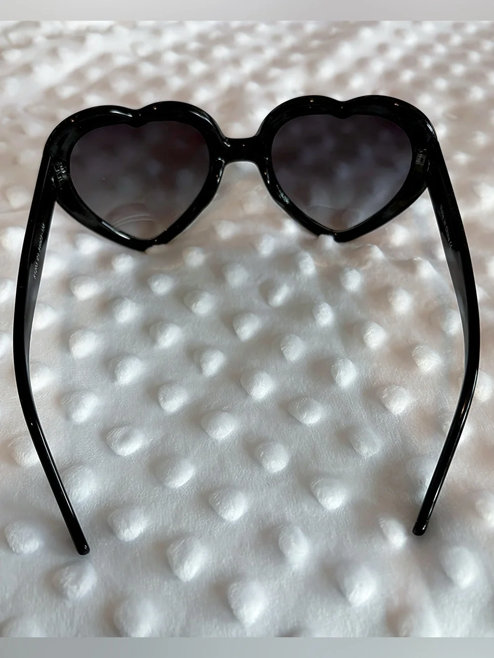 Black Heart-Shaped Women's Sunglasses